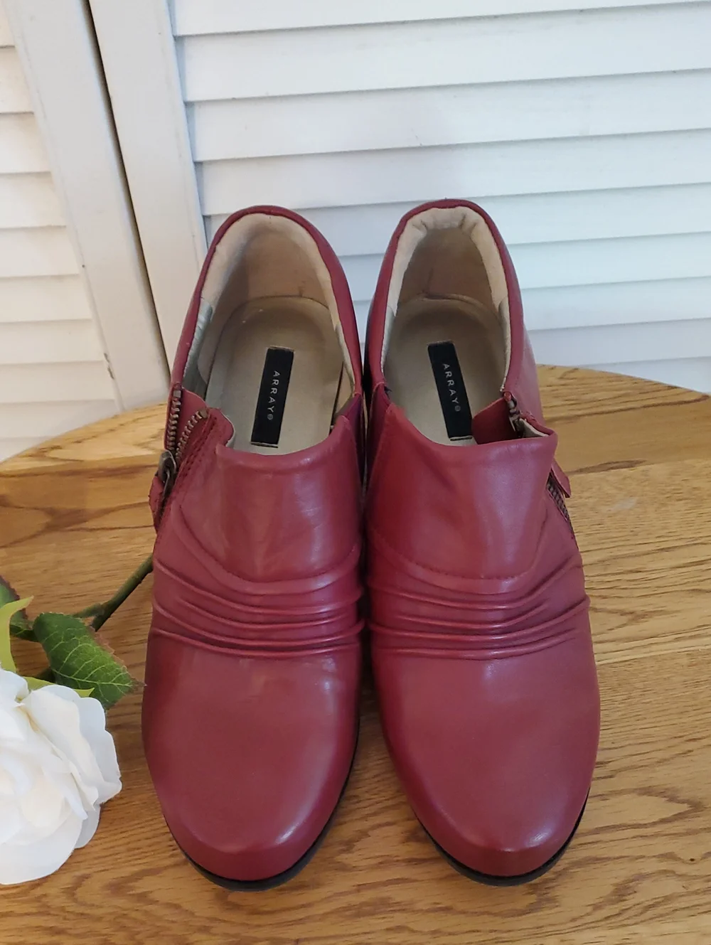 Array Womens Red Leather Block Heel Ankle Booties Shooties Shoes, 9 Wide